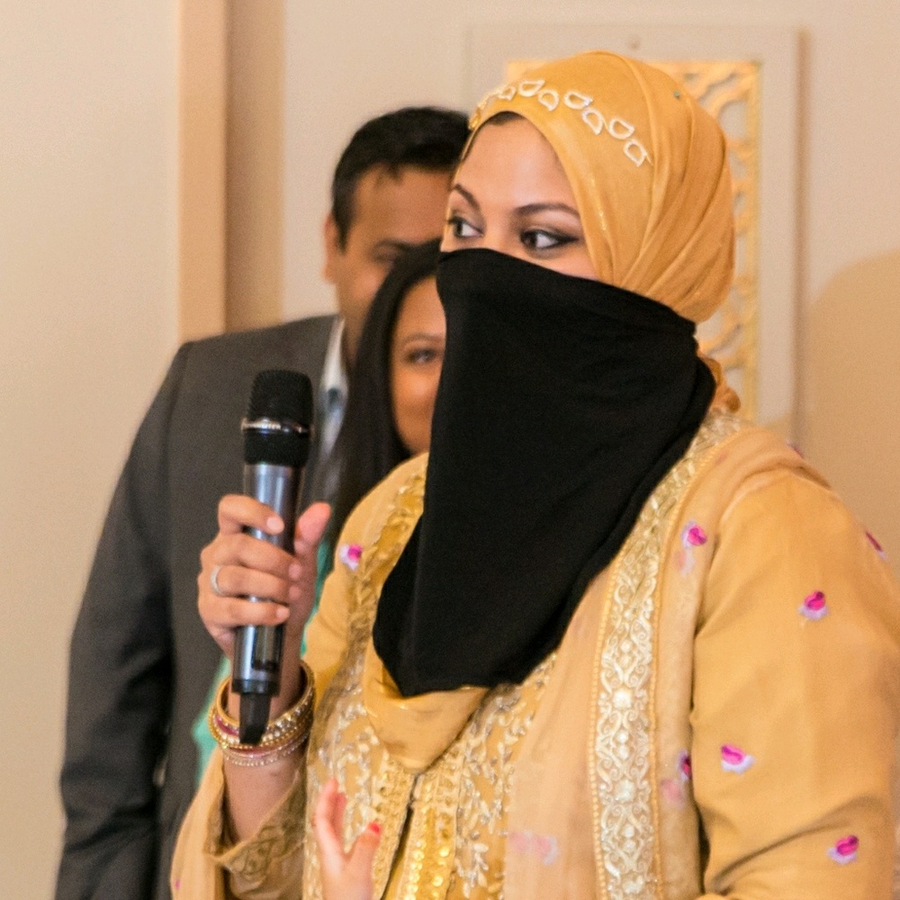 Meet your Posher, Aamina